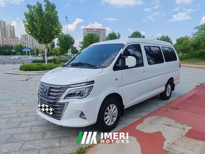 Dongfeng Outlander New Energy Standard Edition Basic 7-Seater