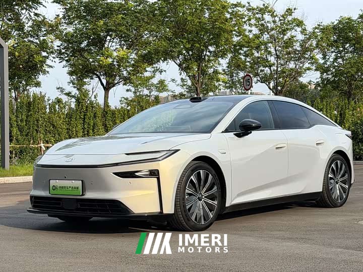 Toyota Platinum Wisdom 7 710 Ultra Lidar Edition - ავტომობილი ჩინეთიდან