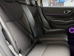 Honda Vezel 1.5L CVT Pioneer Edition - ფოტო 13