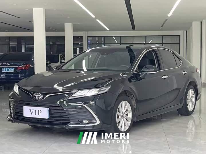 Toyota Camry 2.0G Luxury