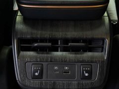 Nissan ARIYA Two-Wheel Drive Long Range Top Configuration - ფოტო 16