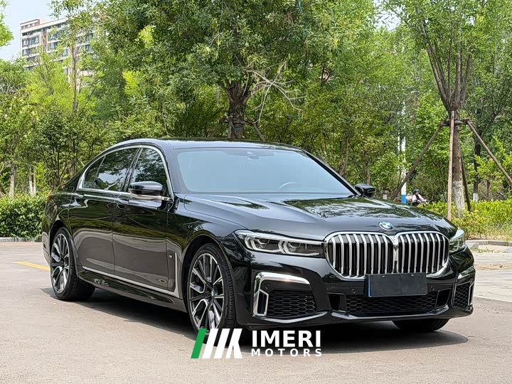 BMW 7 Series 730Li M Sport Package - ავტომობილი ჩინეთიდან