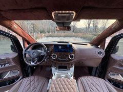 Mercedes-Benz Vito 2.0T Business Edition 7-Seater - ფოტო 13