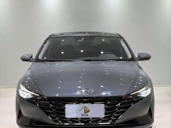 Hyundai Elantra 2022 1.5L CVT Luxury - ფოტო 2