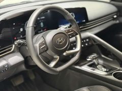 Hyundai Elantra 2022 1.5L CVT Luxury - ფოტო 7