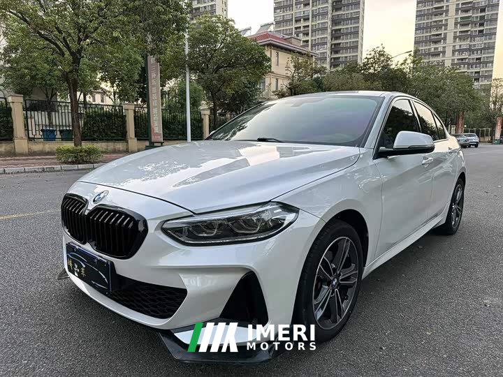 BMW 1 Series 120i M Sport - ავტომობილი ჩინეთიდან