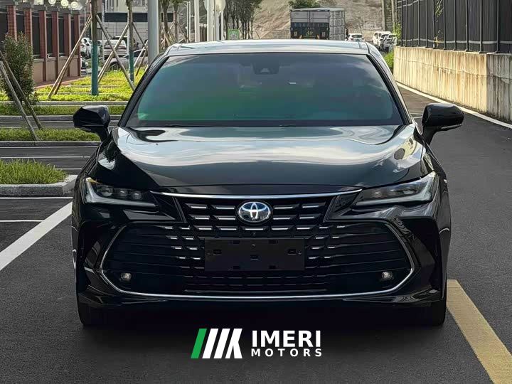 Toyota Avalon Hybrid 2.5L XLE Premium