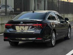 Toyota Avalon Hybrid 2.5L XLE Premium - ფოტო 2