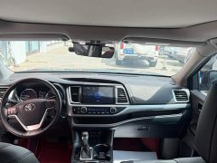 Toyota Highlander 2.0T AWD Luxury 7-Seater - ფოტო 8