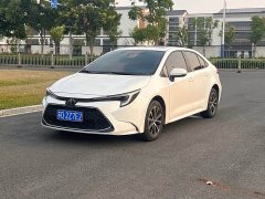 Toyota Corolla 1.8L CVT Luxury - ფოტო 1