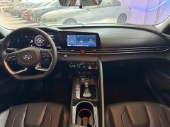 Hyundai Elantra 1.5L CVT Luxury - ფოტო 11