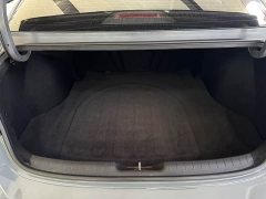 Hyundai Elantra 1.5L CVT Luxury - ფოტო 12