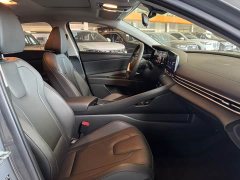 Hyundai Elantra 1.5L CVT Luxury - ფოტო 7