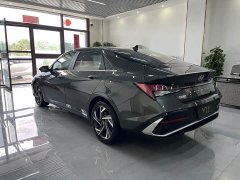 Hyundai Elantra 2023 1.5L CVT Luxury - ფოტო 6