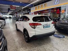 Honda Vezel 1.5L CVT Phantom Night Pioneer Edition - фото 8