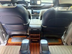 Buick GL8 Land Business Class 652T Luxury - ფოტო 7