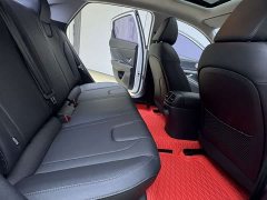 Hyundai Elantra 1.5L CVT Luxury - ფოტო 10