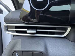 Hyundai Elantra 1.5L CVT Luxury - ფოტო 18