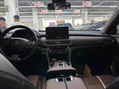 Honda UR-V 370TURBO FWD Elite - ფოტო 6