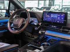 Toyota Grevias 2.5L Hybrid Flagship VIP Edition - ფოტო 11
