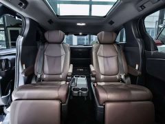 Toyota Grevias 2.5L Hybrid Flagship VIP Edition - ფოტო 4