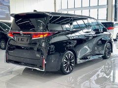 Toyota Vellfire 2024 Crown Hybrid 2.5L Executive Premier Edition - ფოტო 11