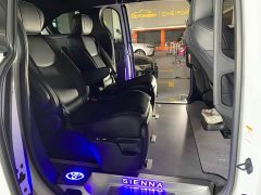 Toyota Sienna 2.5L Hybrid AWD Premium - ფოტო 11