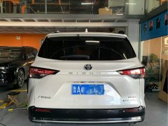 Toyota Sienna 2.5L Hybrid AWD Premium - ფოტო 2