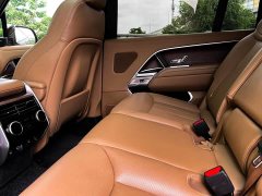 Land Rover Range Rover 3.0 L6 400PS Extended Wheelbase 7-Seater - ფოტო 12