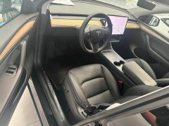 Tesla Model Y Long Range All-Wheel Drive - ფოტო 4