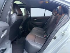 Toyota Corolla 1.8L CVT Sport - ფოტო 9