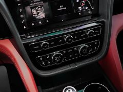 Bentley Bentayga Plug-in Hybrid 3.0T PHEV - ფოტო 16