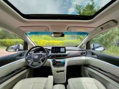 Buick GL8 Land Business Class 652T Luxury - ფოტო 5