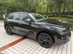 Volkswagen Touareg 3.0TSI Sharp Enjoyment Edition Jet Black Sport Package - ფოტო 4