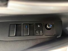 Toyota Corolla 1.8L CVT Luxury - ფოტო 3