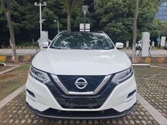 Nissan Qashqai 2021 2.0L CVT Luxury - ფოტო 2