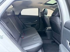 Hyundai Elantra 2022 1.5L CVT Luxury - ფოტო 10