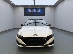 Hyundai Elantra 2022 1.5L CVT Luxury - ფოტო 2