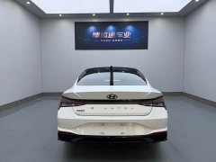 Hyundai Elantra 2022 1.5L CVT Luxury - ფოტო 5