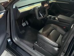 Tesla Model Y Rear-Wheel Drive - ფოტო 9