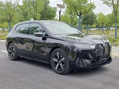 BMW iX xDrive40 - ფოტო 3