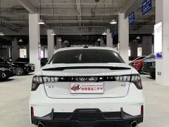 Lynk & Co 03 1.5T DCT Pro - фото 3