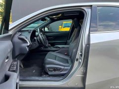Lexus UX New Energy 2020 300e Pure Joy Edition - ფოტო 3
