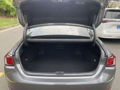 Lexus ES 200 Premium Edition - ფოტო 11