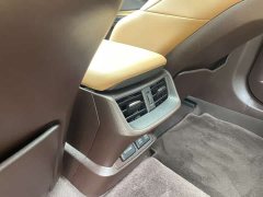 Lexus ES 200 Premium Edition - ფოტო 12