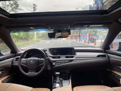 Lexus ES 200 Premium Edition - ფოტო 4