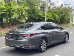 Lexus ES 200 Premium Edition - ფოტო 8
