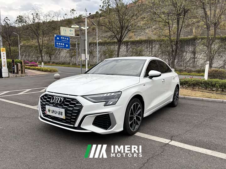 Audi A3 A3L Limousine 35 TFSI Sport Entry - автомобиль из Китая