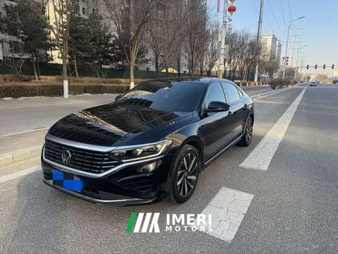 2023 Volkswagen Passat 330TSI Elite