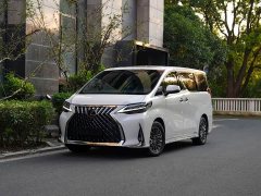 Lexus LM 2020 300h Four-Seat Royal Edition - ფოტო 1
